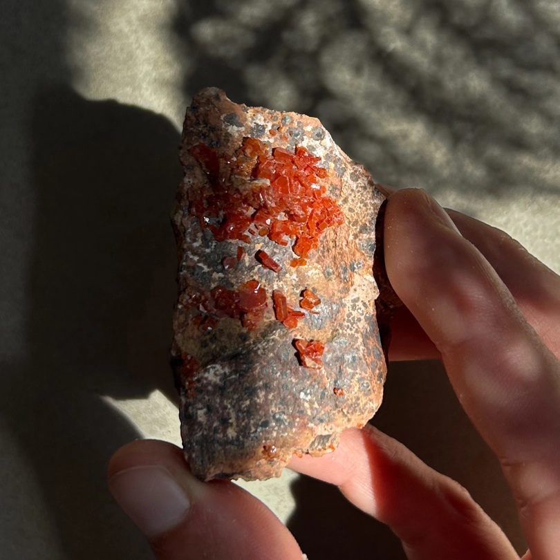 Vanadinite grezza